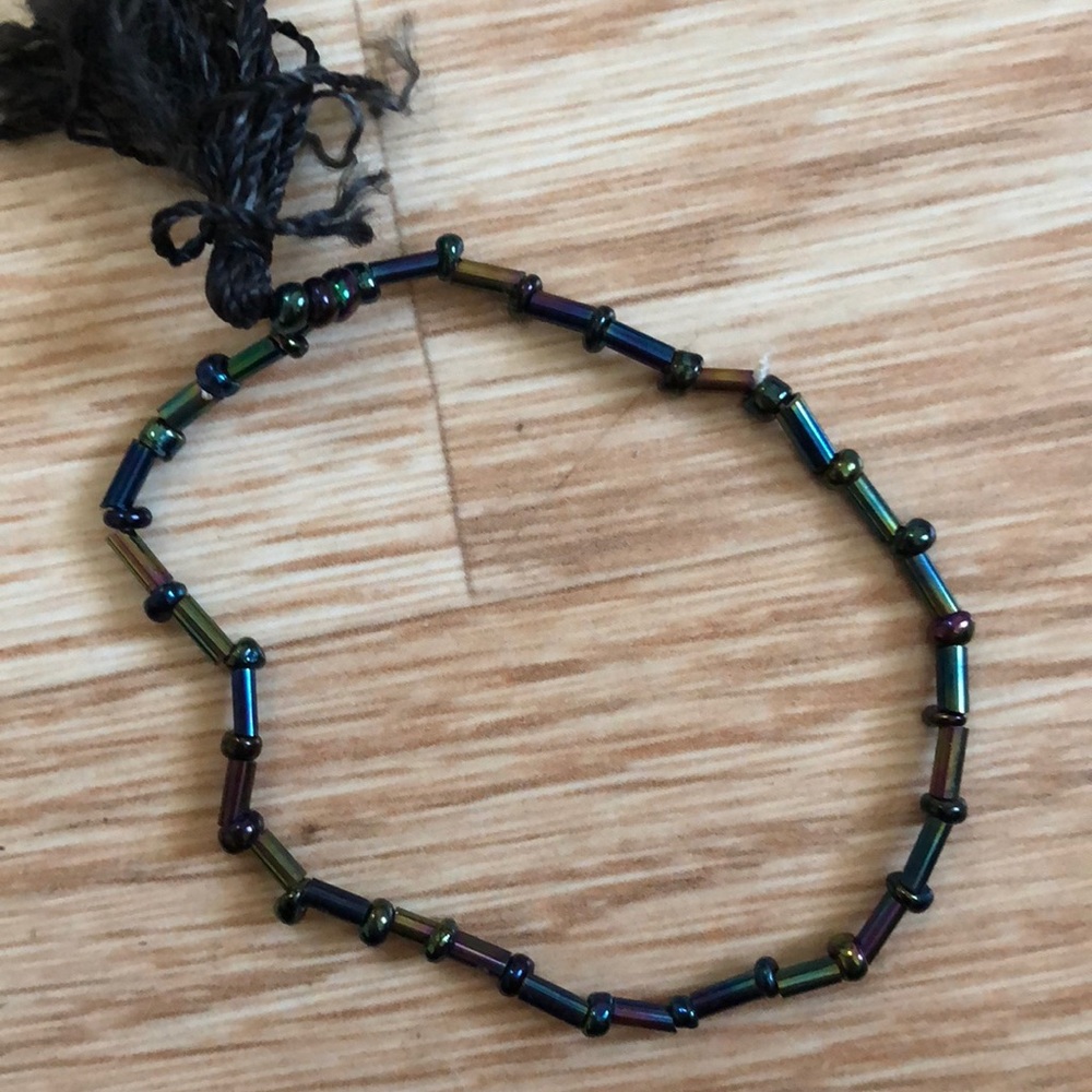 Bracelets - Picture 3 of 8